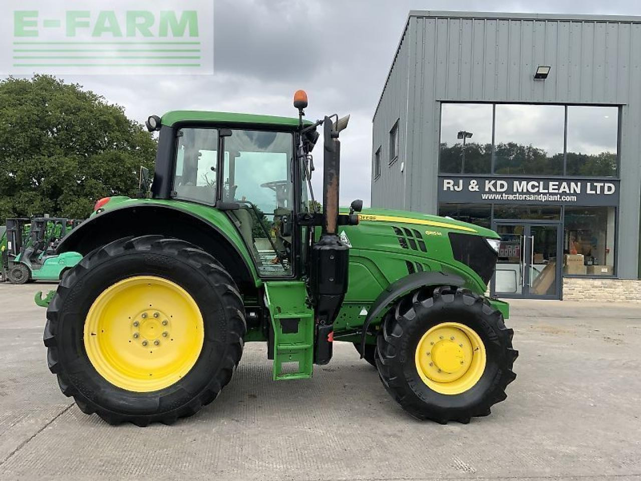 John Deere tractor 6155m (st23502) - Traktors: foto 1 John Deere tractor 6155m (st23502) - Traktors: foto 1