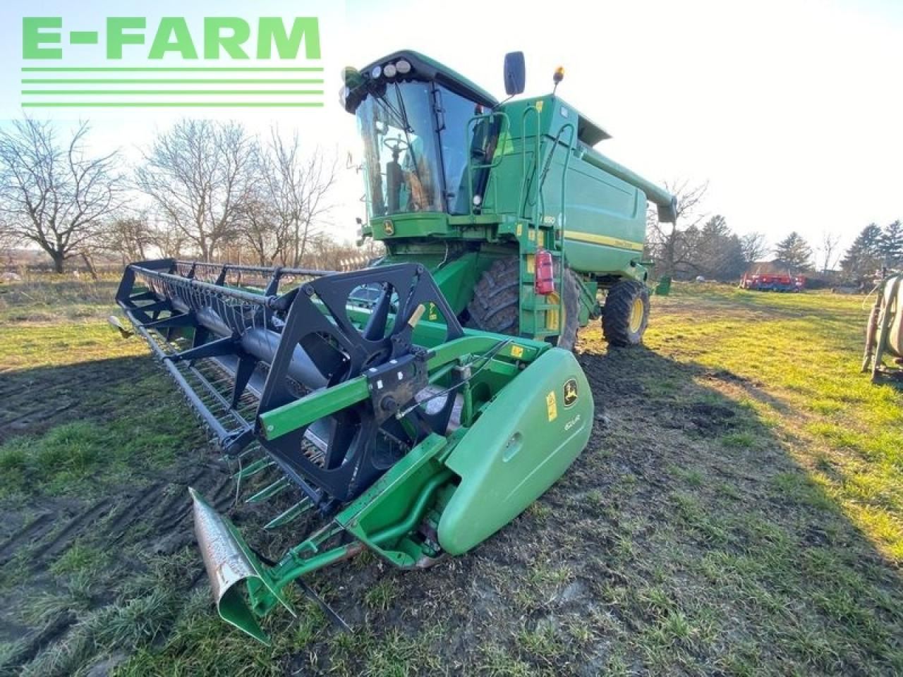 John Deere w650 - Labības kombains: foto 1 John Deere w650 - Labības kombains: foto 1