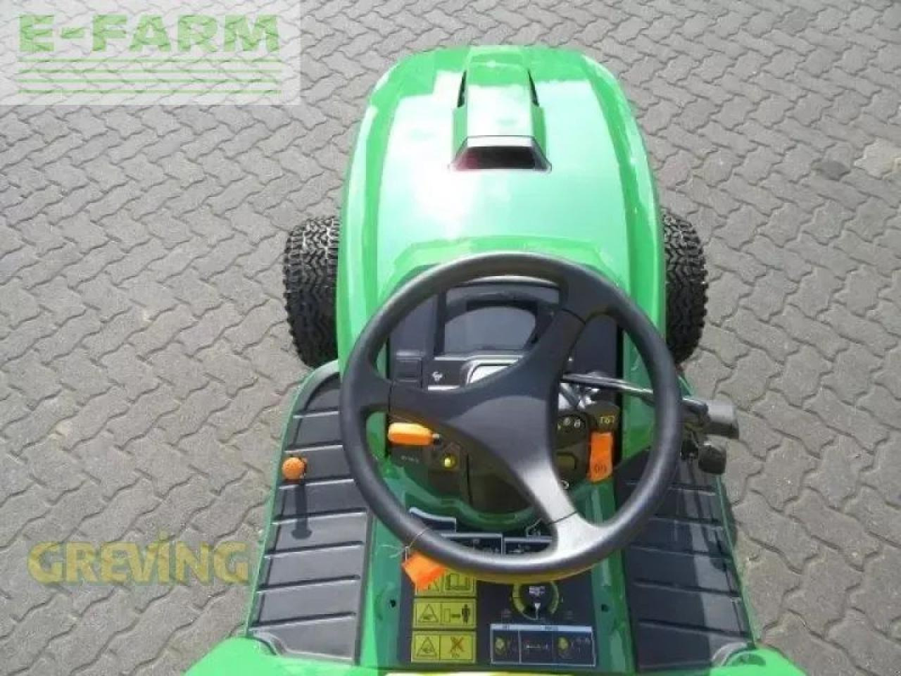 John Deere x948 - Traktors: foto 4 John Deere x948 - Traktors: foto 4