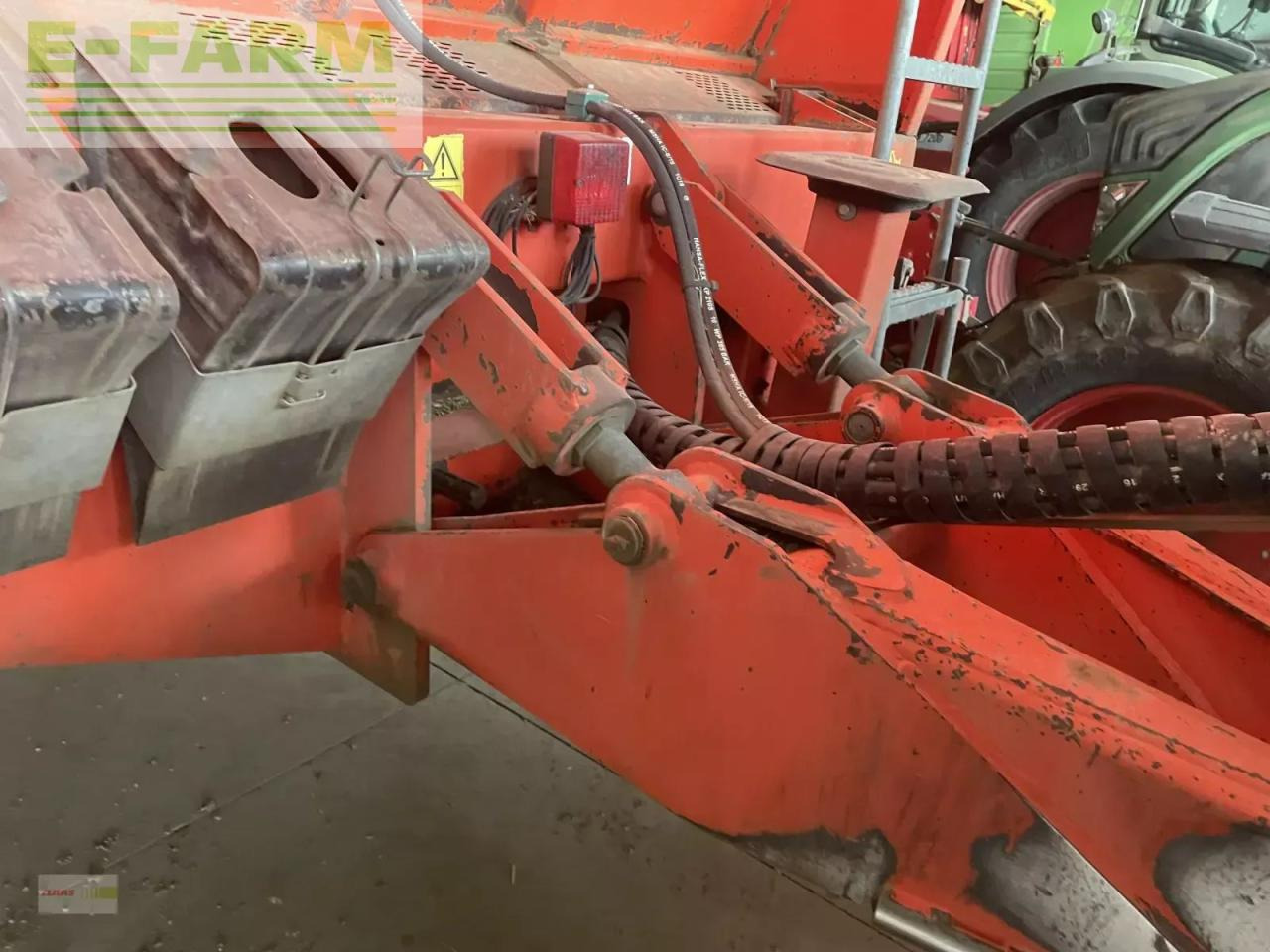Kemper ut 18000 - Lauksaimniecības piekabe-pašizgāzējs: foto 4 Kemper ut 18000 - Lauksaimniecības piekabe-pašizgāzējs: foto 4