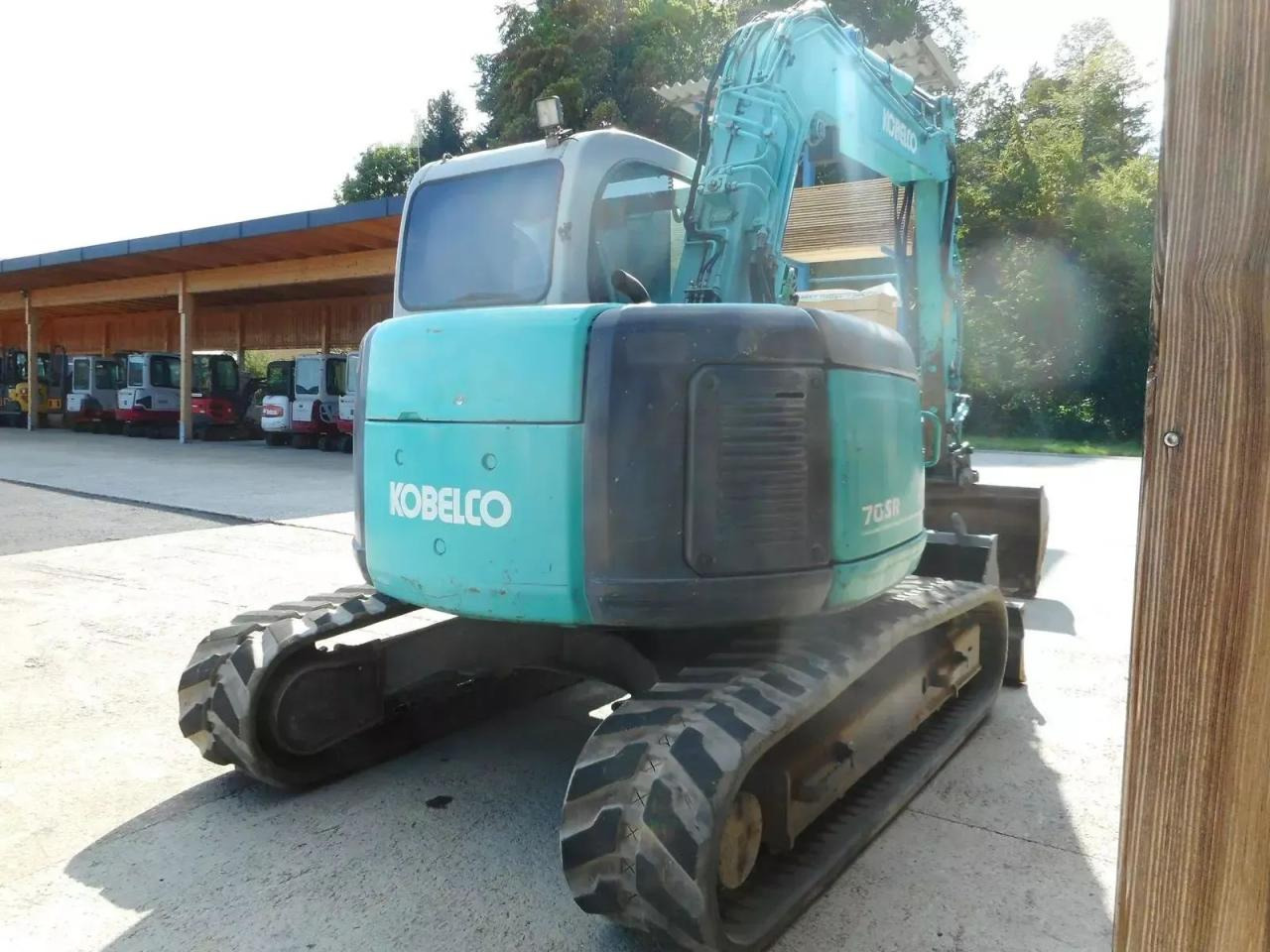 Kobelco sk 70 sr-1e ( 7.400kg ) - Mini-ekskavators: foto 4 Kobelco sk 70 sr-1e ( 7.400kg ) - Mini-ekskavators: foto 4
