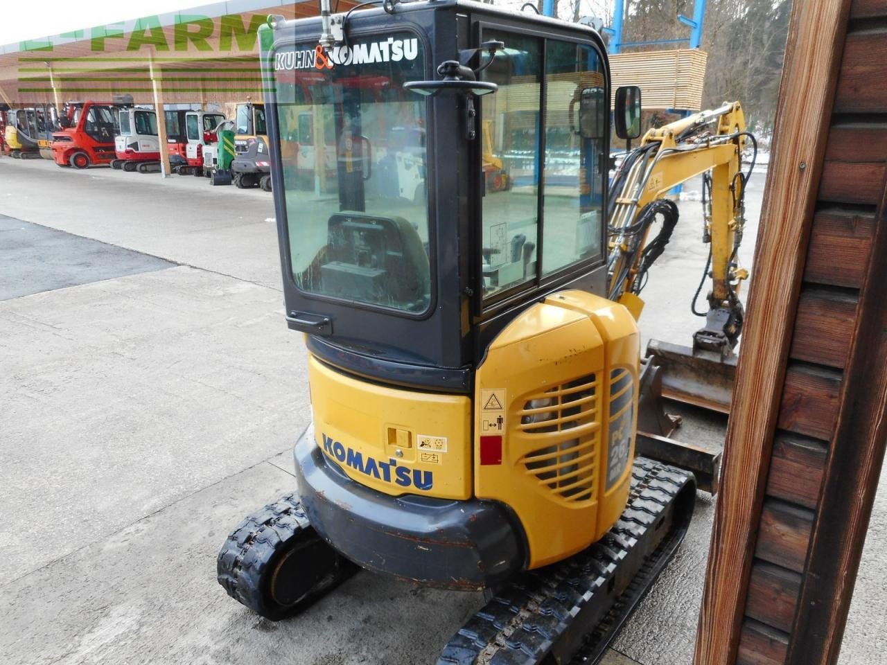 Komatsu pc 26mr-3 ( 2.710kg ) mit powertilt - Mini-ekskavators: foto 4 Komatsu pc 26mr-3 ( 2.710kg ) mit powertilt - Mini-ekskavators: foto 4