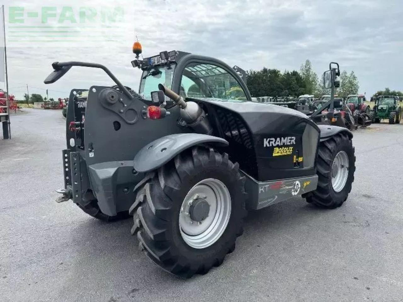 Kramer kt407 - Teleskopiskais iekrāvējs: foto 5 Kramer kt407 - Teleskopiskais iekrāvējs: foto 5