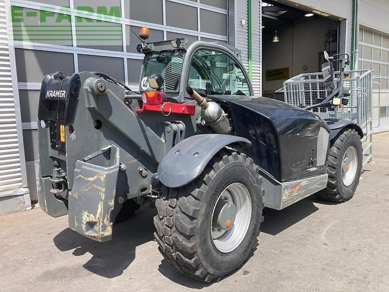 Teleskopiskais iekrāvējs Kramer kt559: foto 6 Teleskopiskais iekrāvējs Kramer kt559: foto 6