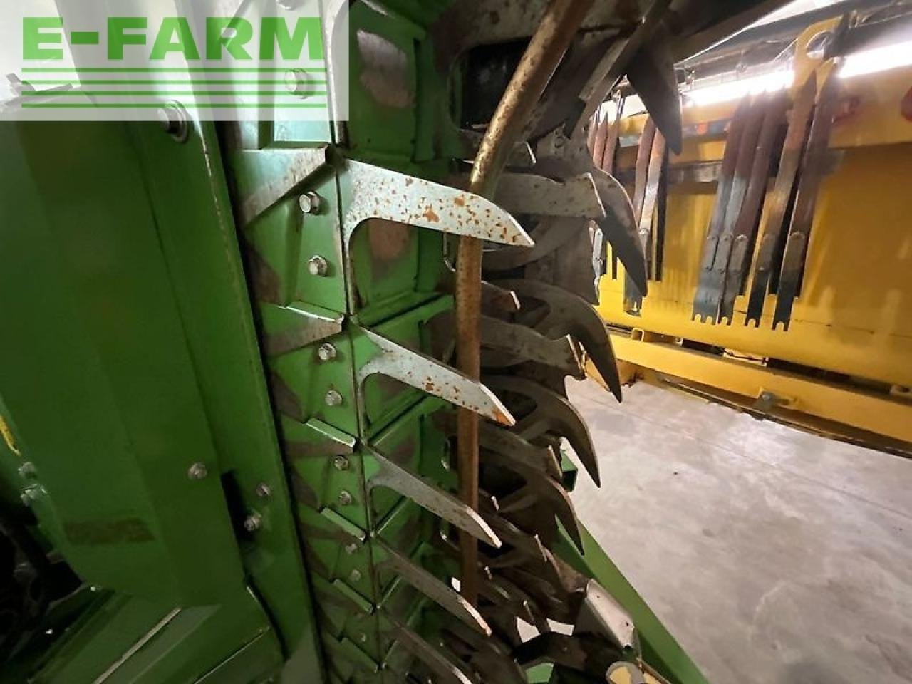 Krone easy collect 600-2 - Kukurūzas heders: foto 5 Krone easy collect 600-2 - Kukurūzas heders: foto 5