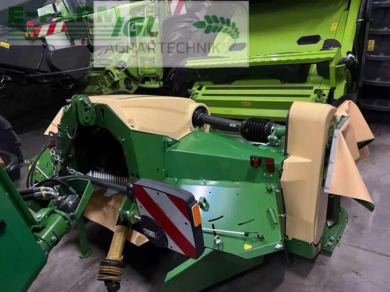 Krone easycut f 320 cv (generation 2) - Pļāvējs: foto 2 Krone easycut f 320 cv (generation 2) - Pļāvējs: foto 2