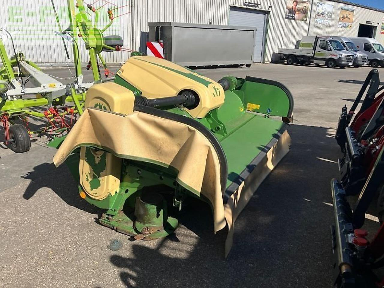 Krone easycut f320 cv - Pļāvējs: foto 1 Krone easycut f320 cv - Pļāvējs: foto 1