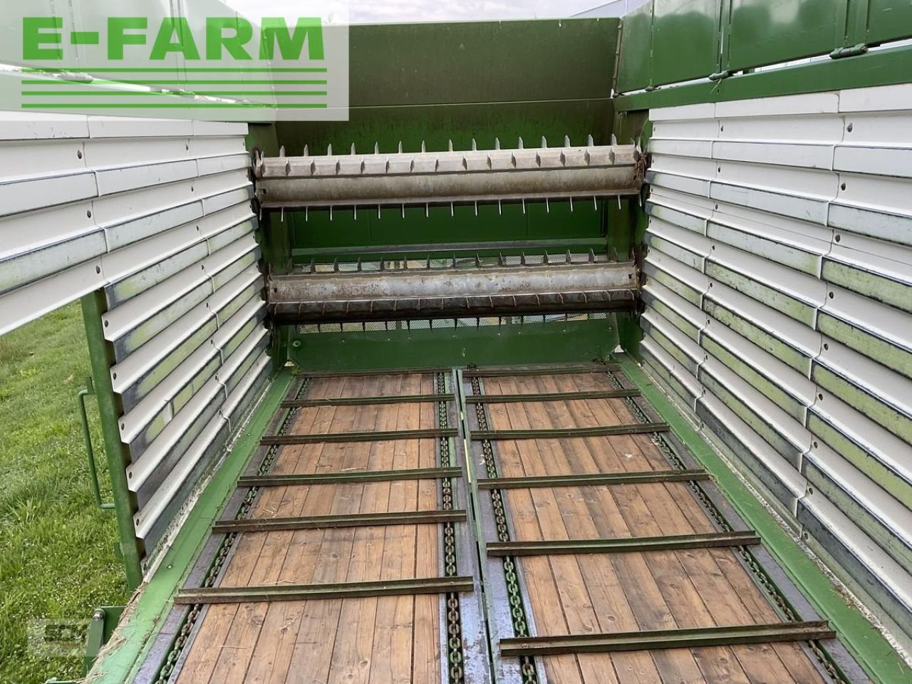 Krone krone ladewagen titan r 48/gd - Savācējpiekabe: foto 5 Krone krone ladewagen titan r 48/gd - Savācējpiekabe: foto 5
