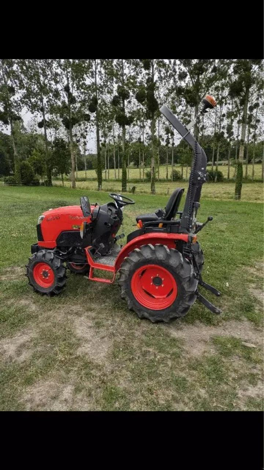 Kubota b2-261 - Traktors: foto 3 Kubota b2-261 - Traktors: foto 3