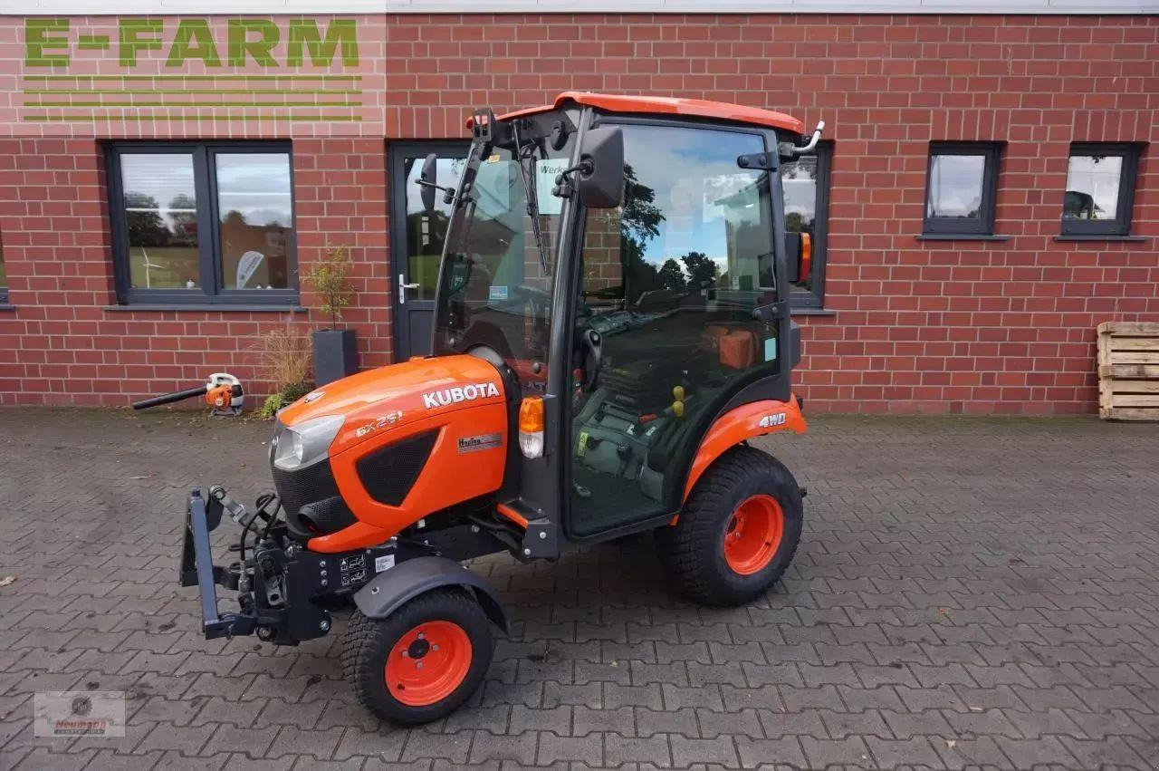 Kubota bx261 - Traktors: foto 1 Kubota bx261 - Traktors: foto 1