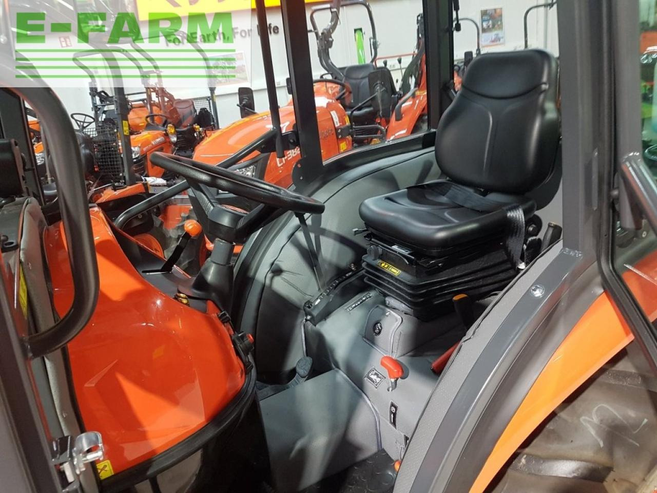 Traktors Kubota l1-382 h: foto 6 Traktors Kubota l1-382 h: foto 6