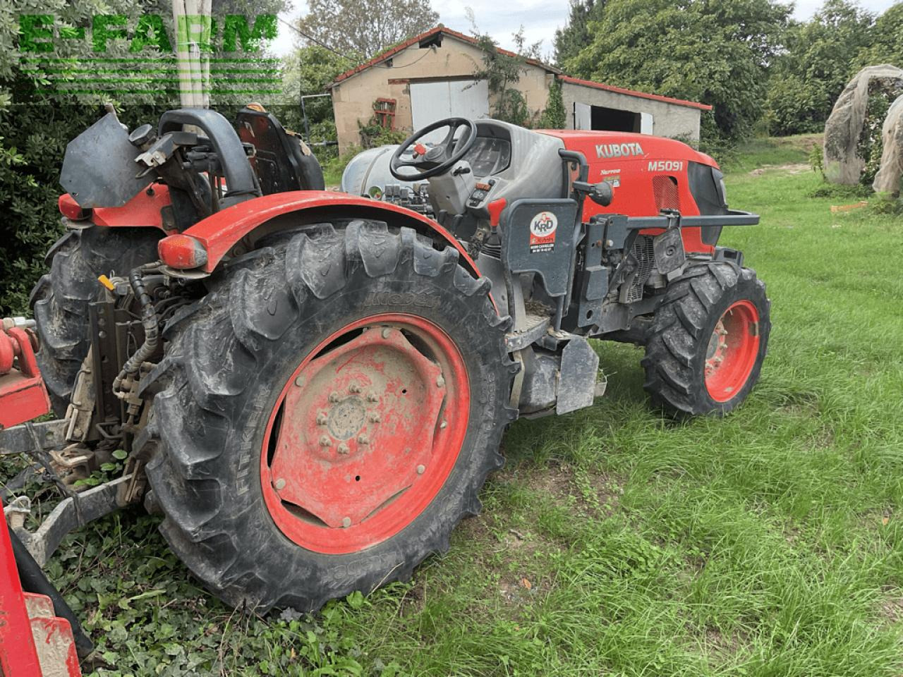 Kubota m5091 n - Traktors: foto 4 Kubota m5091 n - Traktors: foto 4
