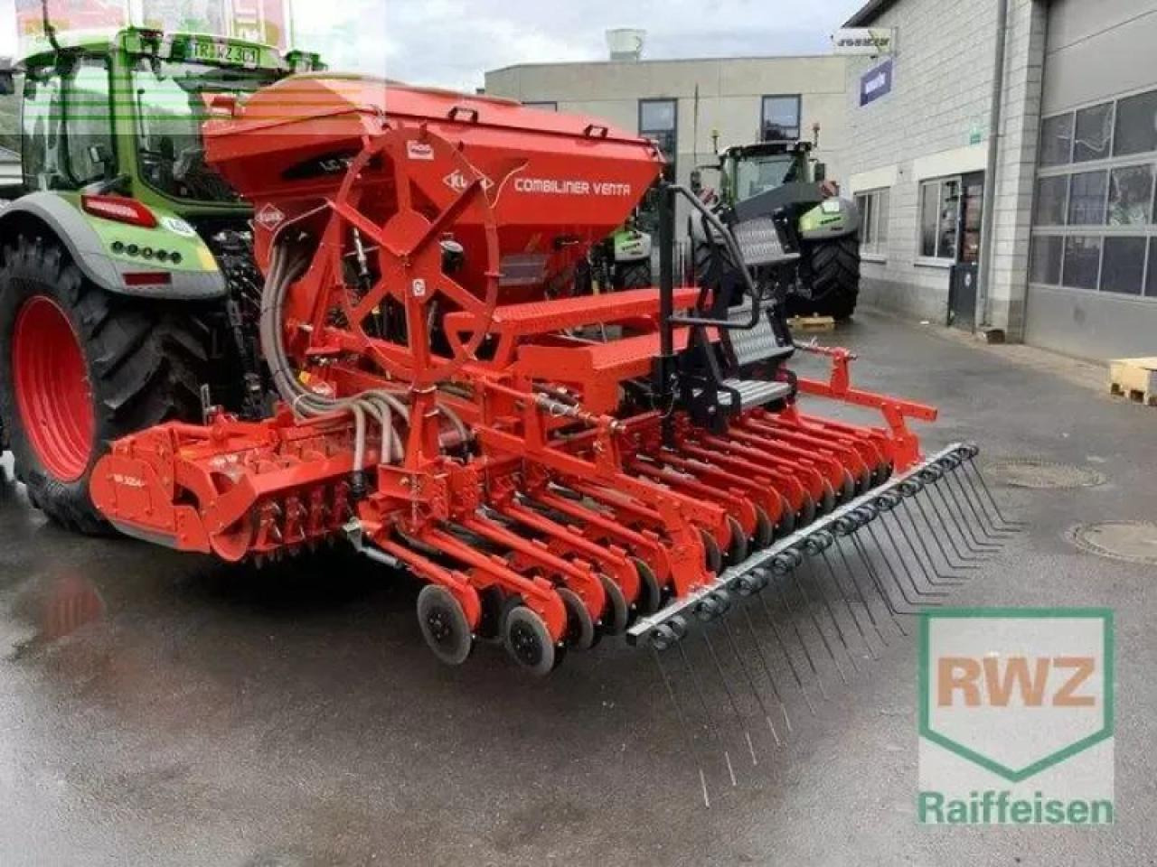 Kuhn combiliner venta lc302 (55+10,2 ha) - Precīzās izsējas sējmašīna: foto 2 Kuhn combiliner venta lc302 (55+10,2 ha) - Precīzās izsējas sējmašīna: foto 2
