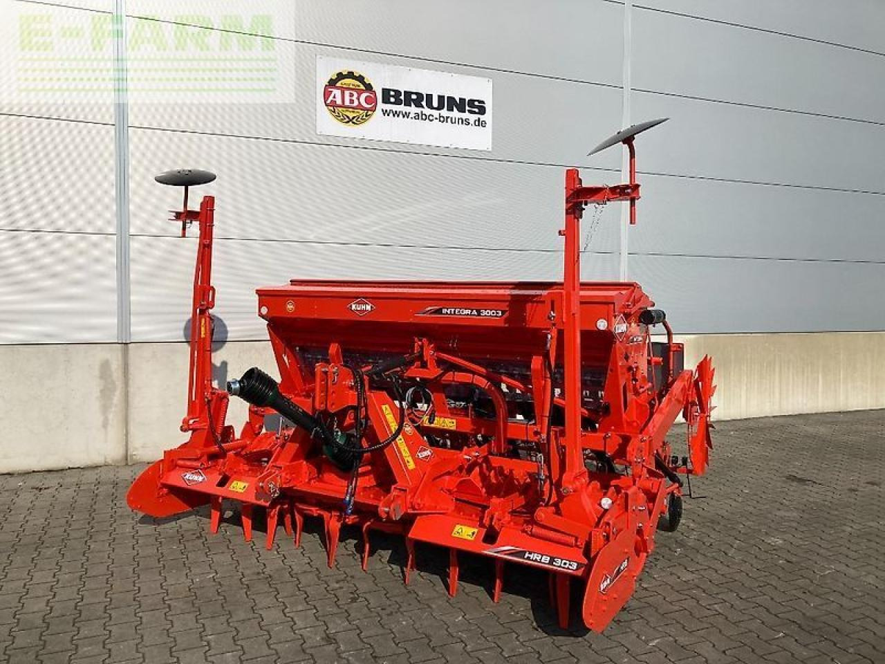 Kuhn integra 3003 24 sd - Sējmašīna: foto 2 Kuhn integra 3003 24 sd - Sējmašīna: foto 2