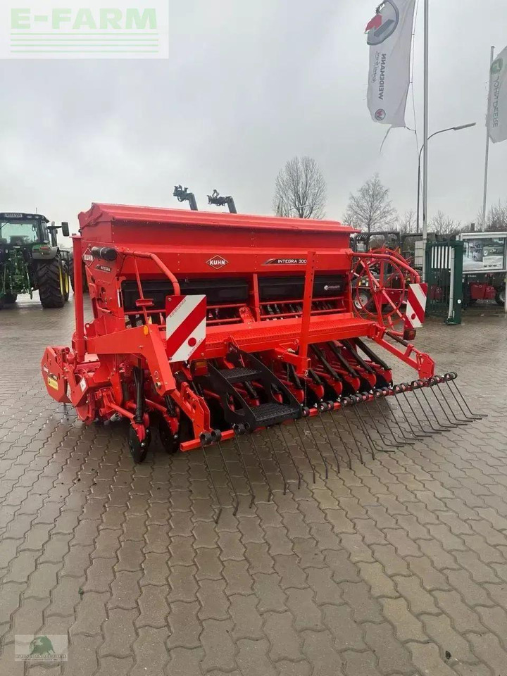 Kuhn integra 3003 24sd + hrb303d - Sējmašīna: foto 4 Kuhn integra 3003 24sd + hrb303d - Sējmašīna: foto 4