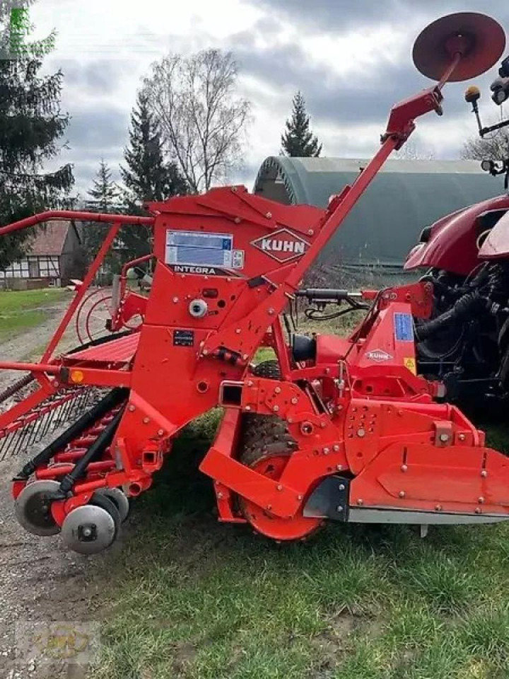 Kuhn integra 3003 sd - Kombinētā sējmašīna: foto 5 Kuhn integra 3003 sd - Kombinētā sējmašīna: foto 5