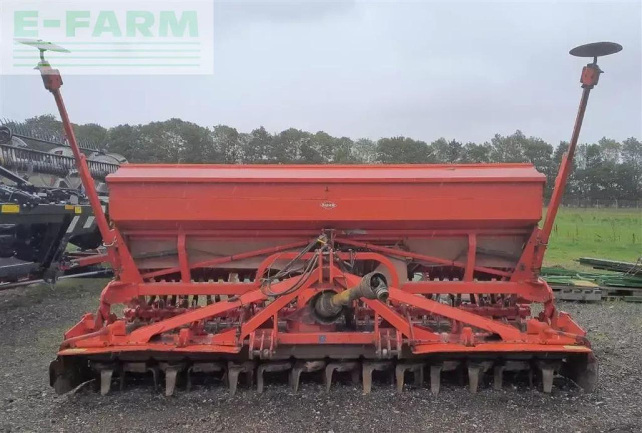 Kuhn integra 4m g ii - Kombinētā sējmašīna: foto 2 Kuhn integra 4m g ii - Kombinētā sējmašīna: foto 2