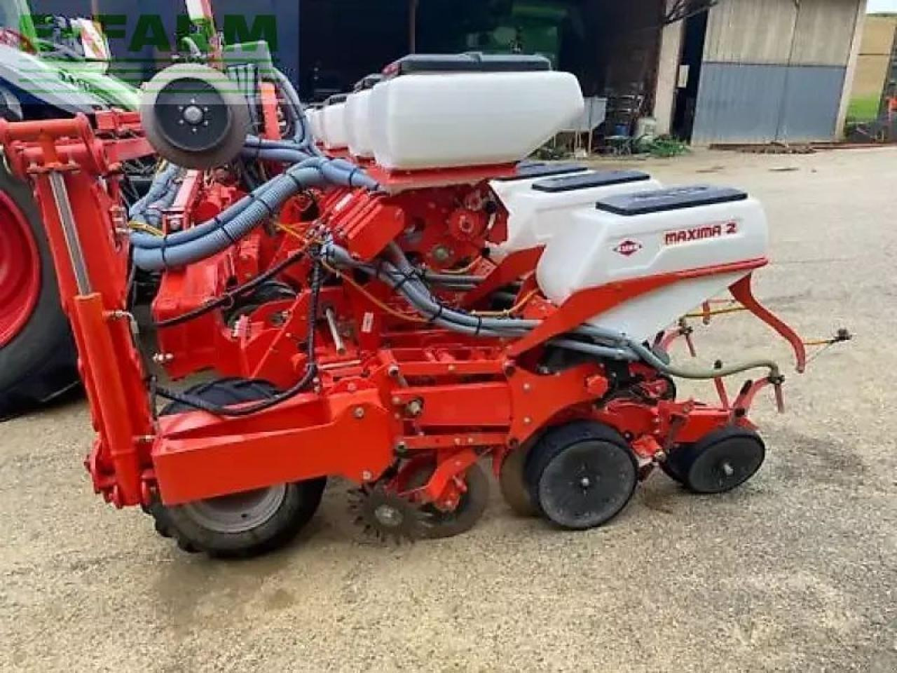 Kuhn maxima 2 - Precīzās izsējas sējmašīna: foto 4 Kuhn maxima 2 - Precīzās izsējas sējmašīna: foto 4