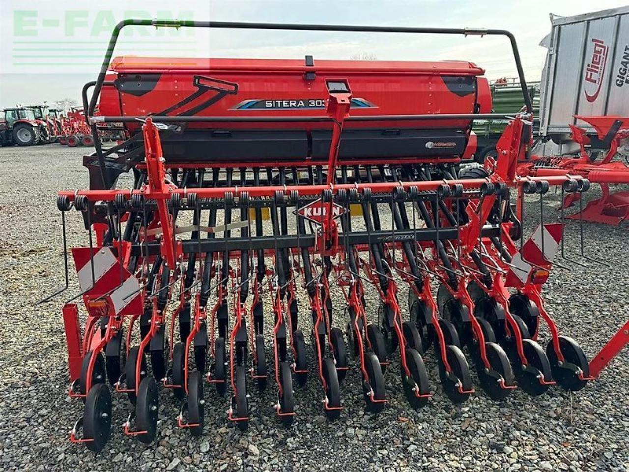Kuhn sitera 3030-24 e - Sējmašīna: foto 1 Kuhn sitera 3030-24 e - Sējmašīna: foto 1