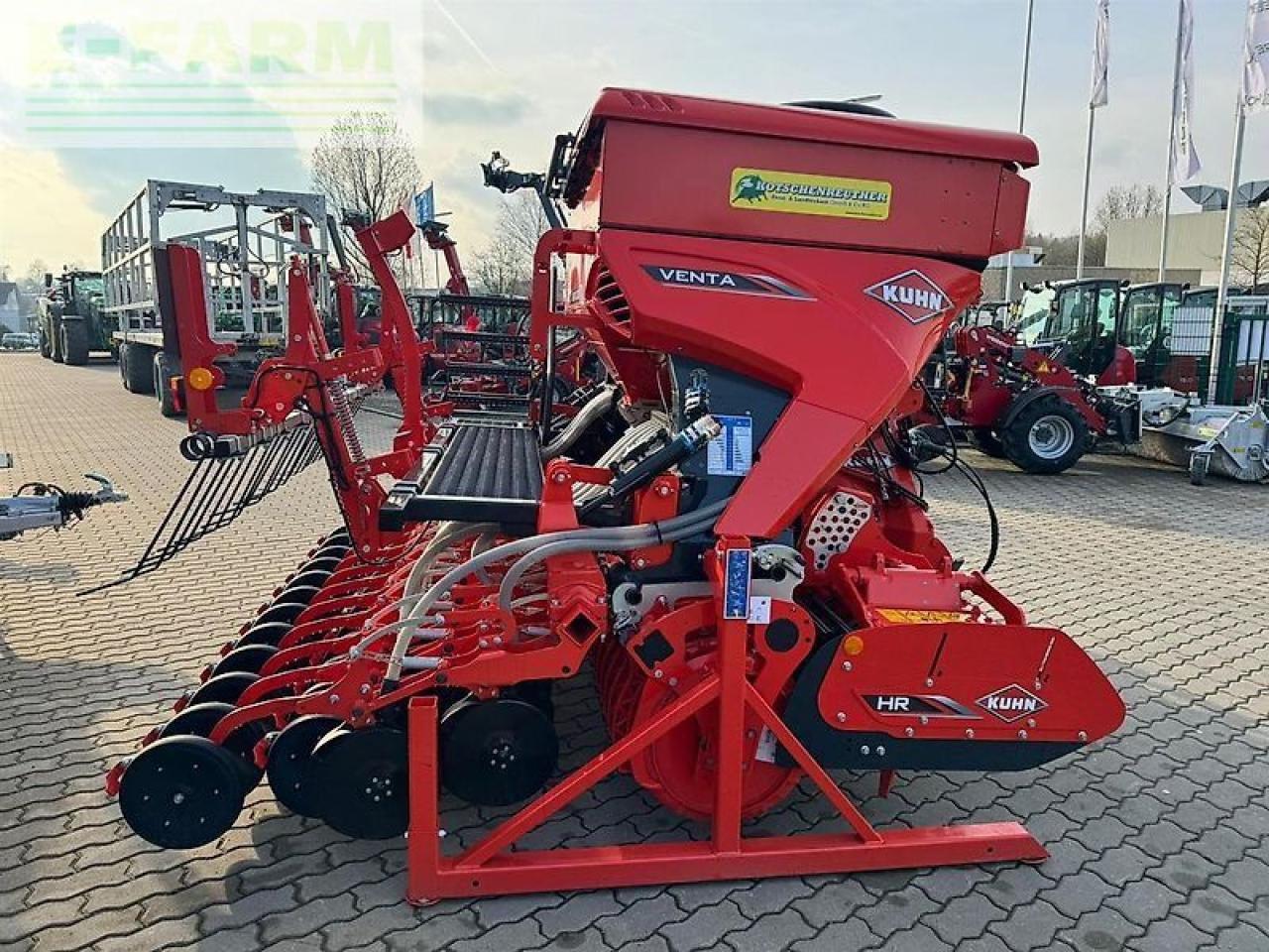 Kuhn venta 1500 liter + hr3030 - Sējmašīna: foto 2 Kuhn venta 1500 liter + hr3030 - Sējmašīna: foto 2