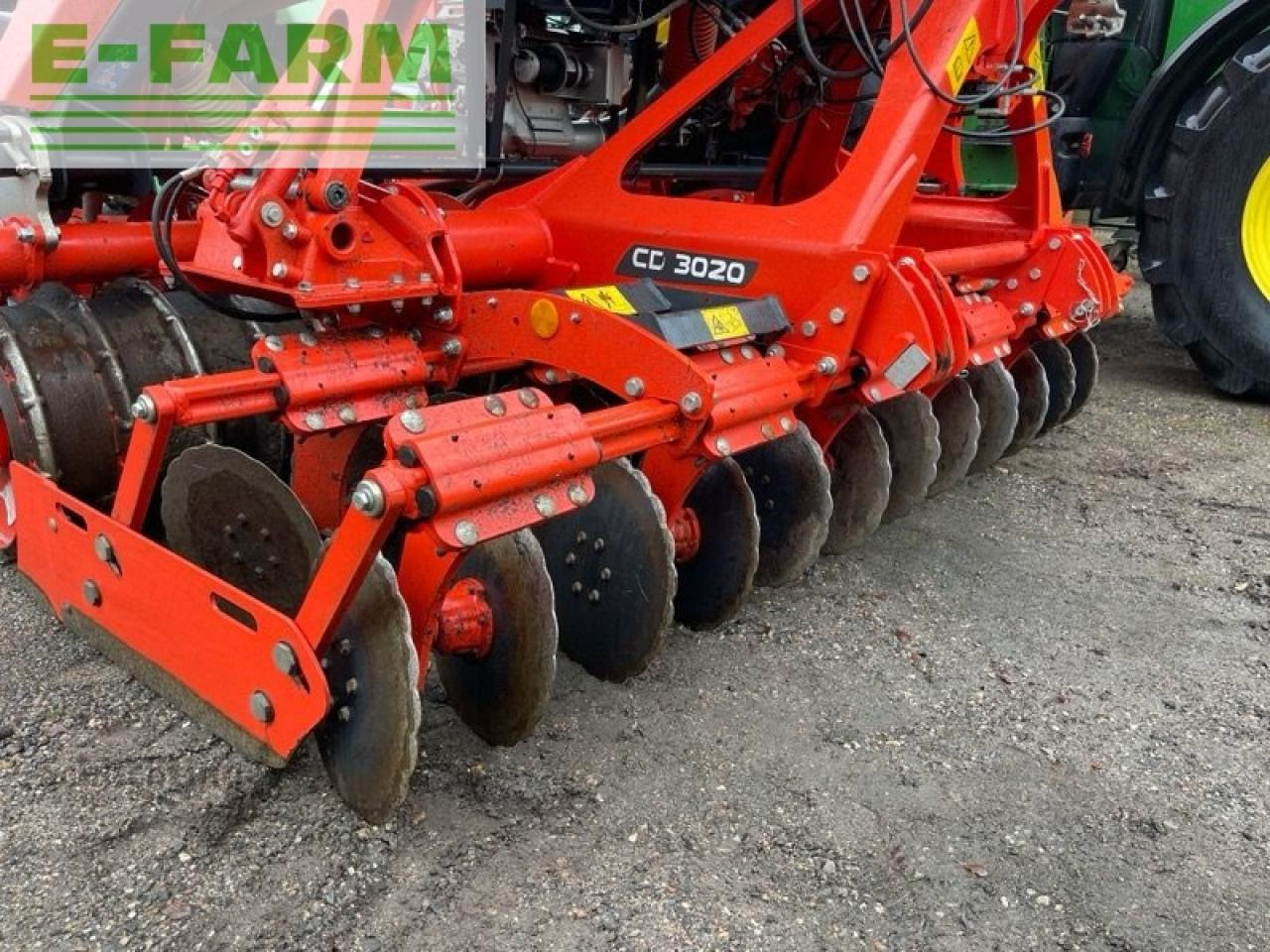 Kuhn venta 3030-20 isobus - Kombinētā sējmašīna: foto 5 Kuhn venta 3030-20 isobus - Kombinētā sējmašīna: foto 5