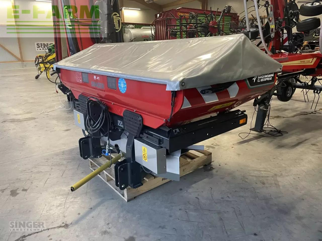 Kverneland exacta cl 1300 geospread - Minerālmēslu izkliedētājs: foto 4 Kverneland exacta cl 1300 geospread - Minerālmēslu izkliedētājs: foto 4