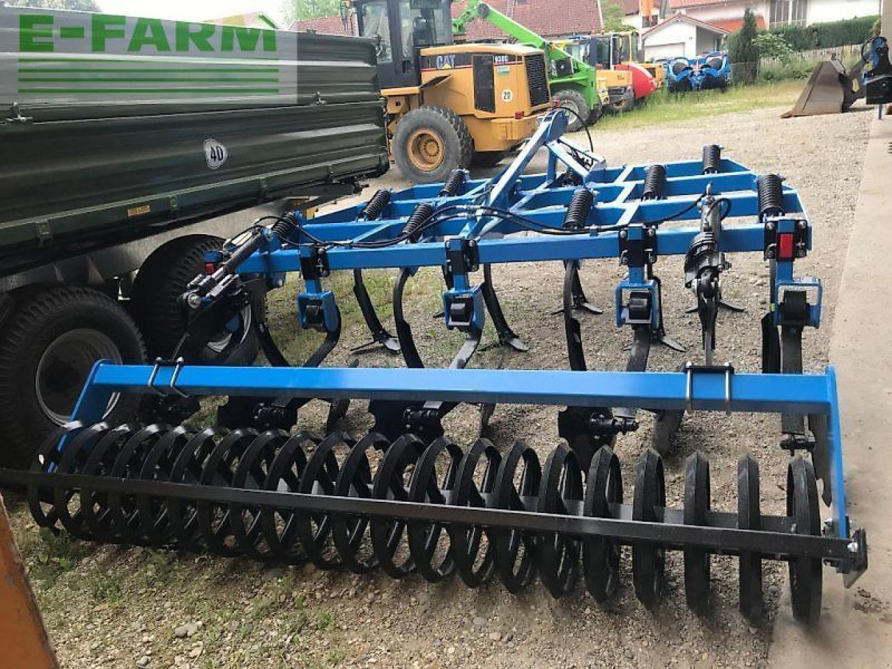 Lemken Flügelschargrubber 3,2m mit Dachringwalze hydr Tiefeneinstellung - Kultivators: foto 5 Lemken Flügelschargrubber 3,2m mit Dachringwalze hydr Tiefeneinstellung - Kultivators: foto 5