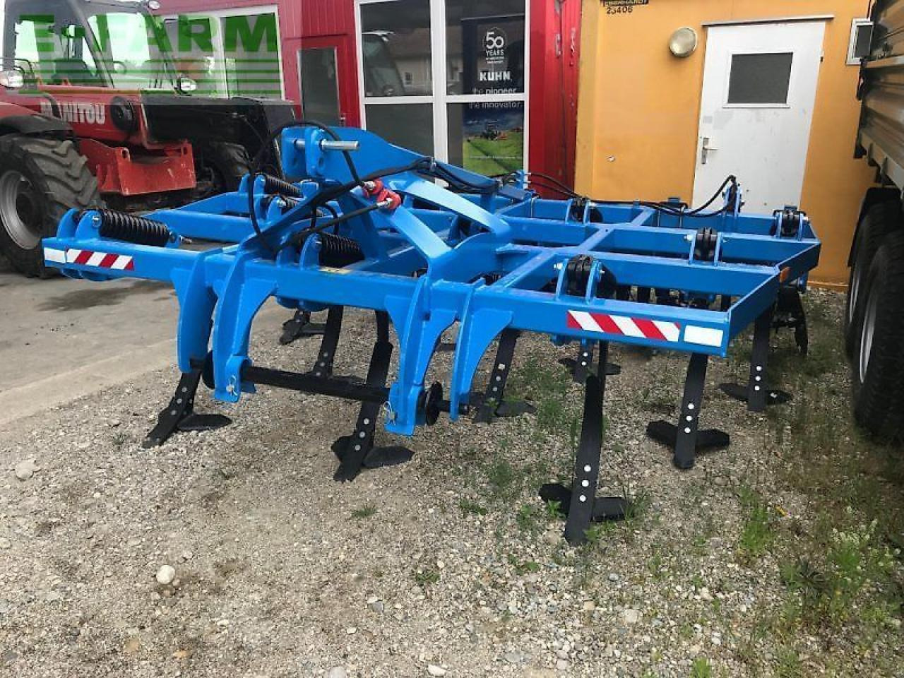 Lemken Flügelschargrubber 3,2m mit Dachringwalze hydr Tiefeneinstellung - Kultivators: foto 1 Lemken Flügelschargrubber 3,2m mit Dachringwalze hydr Tiefeneinstellung - Kultivators: foto 1