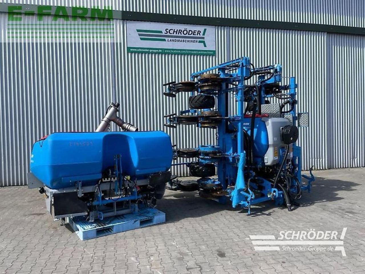 Lemken azurit 9/8.75 k d + solitair 23/1900 - Sējmašīna: foto 1 Lemken azurit 9/8.75 k d + solitair 23/1900 - Sējmašīna: foto 1