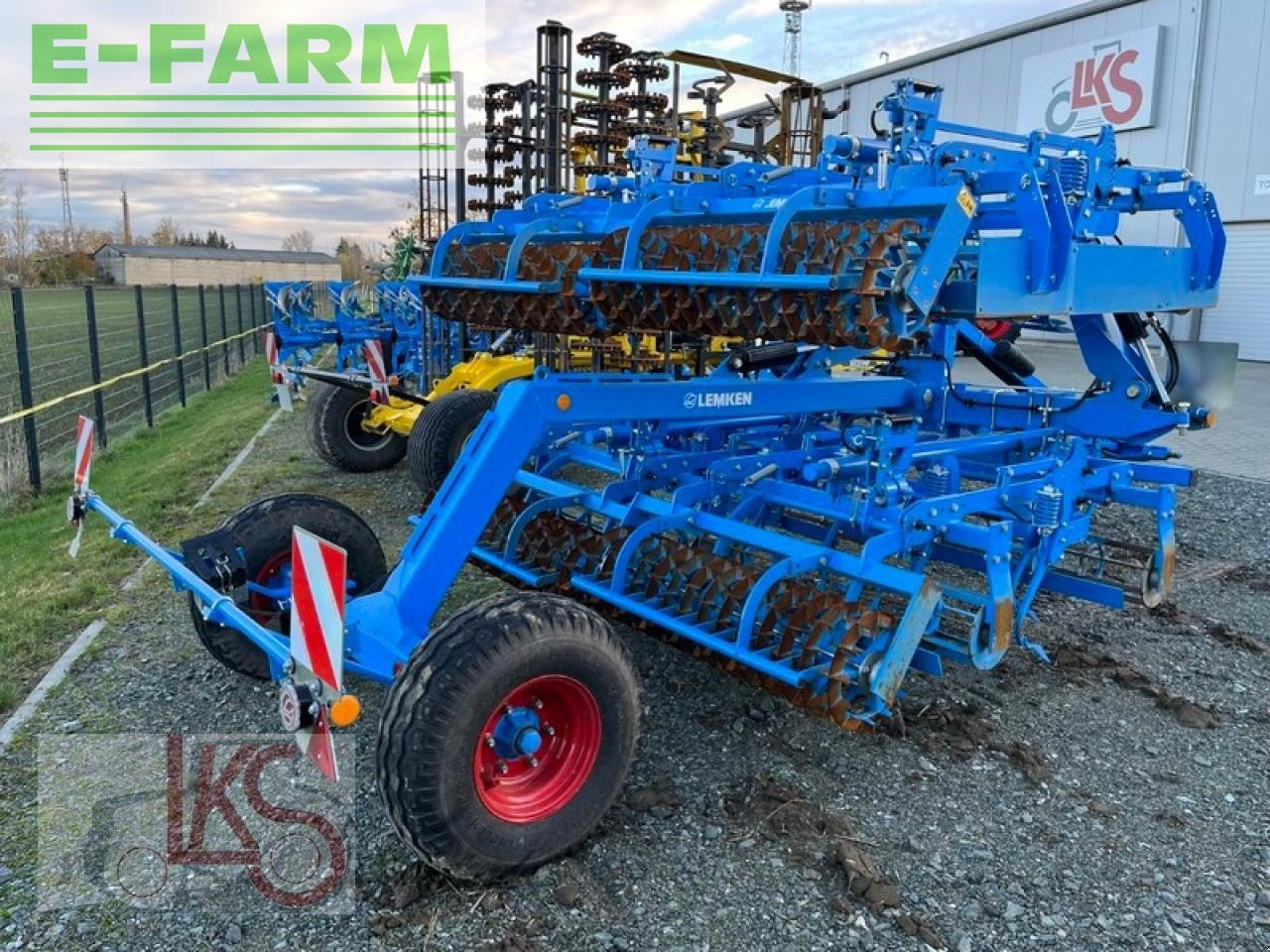 Lemken kompaktor k600a - Kombinētā sējmašīna: foto 3 Lemken kompaktor k600a - Kombinētā sējmašīna: foto 3