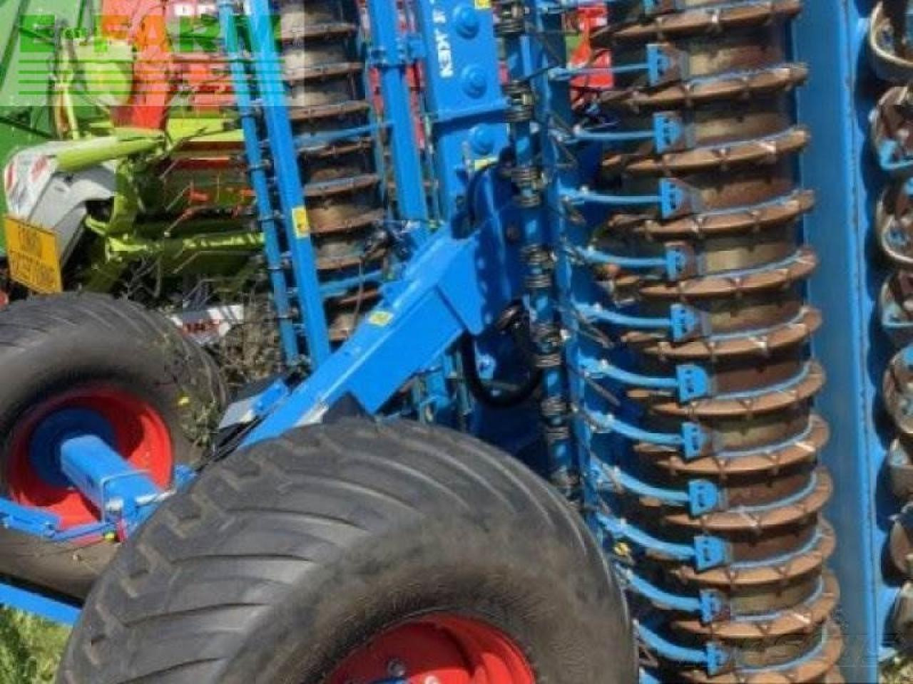 Lemken zirkon 12 mit fahrwerk - Disku ecēša: foto 5 Lemken zirkon 12 mit fahrwerk - Disku ecēša: foto 5
