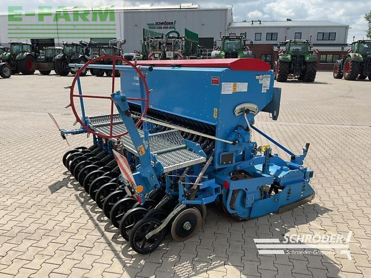 Lemken zirkon 8/300 + saphir 7/300-ds 125 - Sējmašīna: foto 5 Lemken zirkon 8/300 + saphir 7/300-ds 125 - Sējmašīna: foto 5