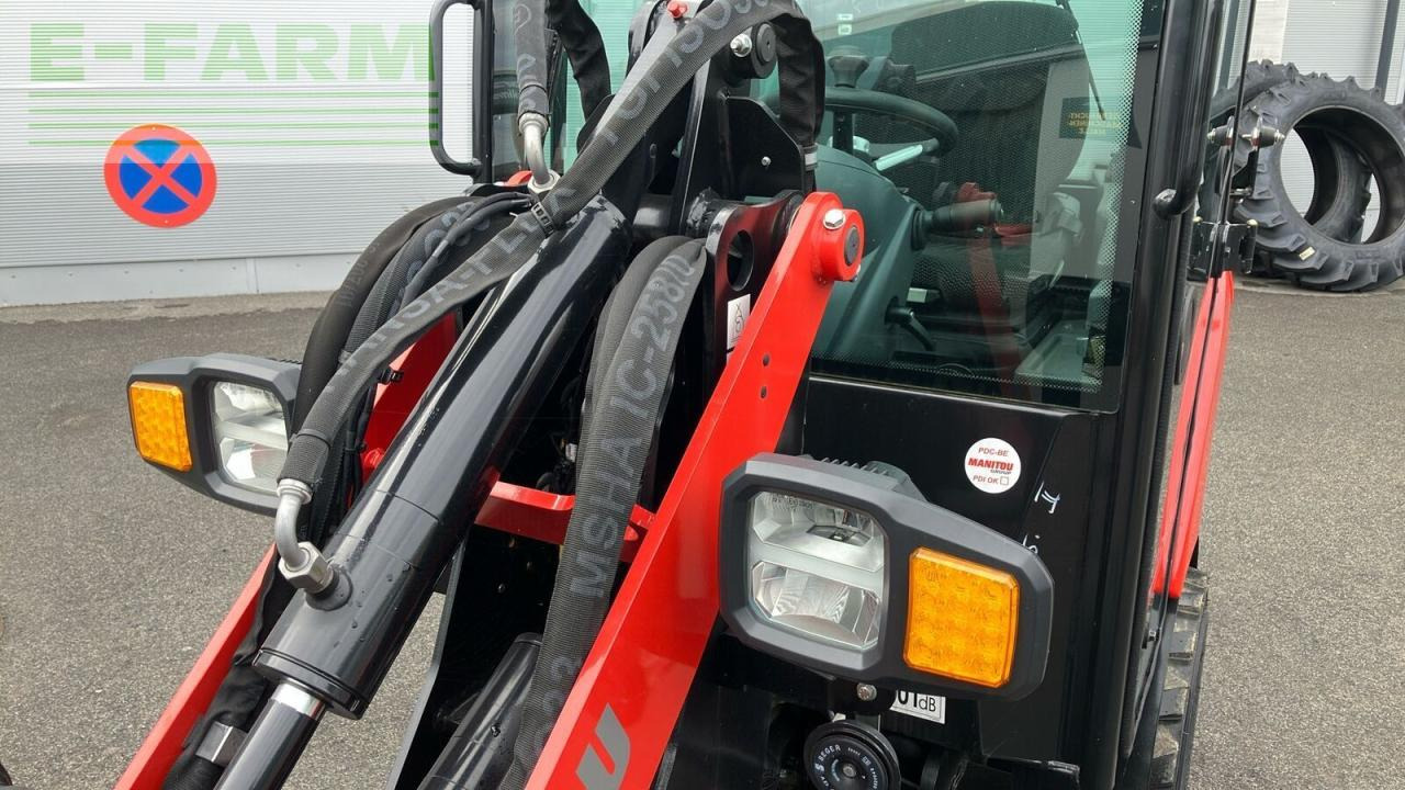 Mini-ekskavators Manitou mla 2-25 h: foto 10