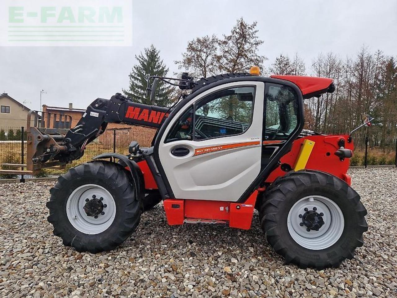 Manitou mlt 741-140 v+ elite - Teleskopiskais iekrāvējs: foto 2 Manitou mlt 741-140 v+ elite - Teleskopiskais iekrāvējs: foto 2