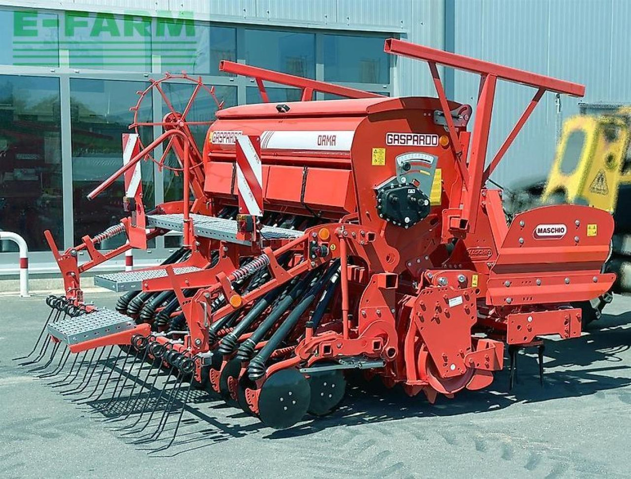 Maschio dama 250 20 corex dc-classic 2500 - Sējmašīna: foto 1 Maschio dama 250 20 corex dc-classic 2500 - Sējmašīna: foto 1