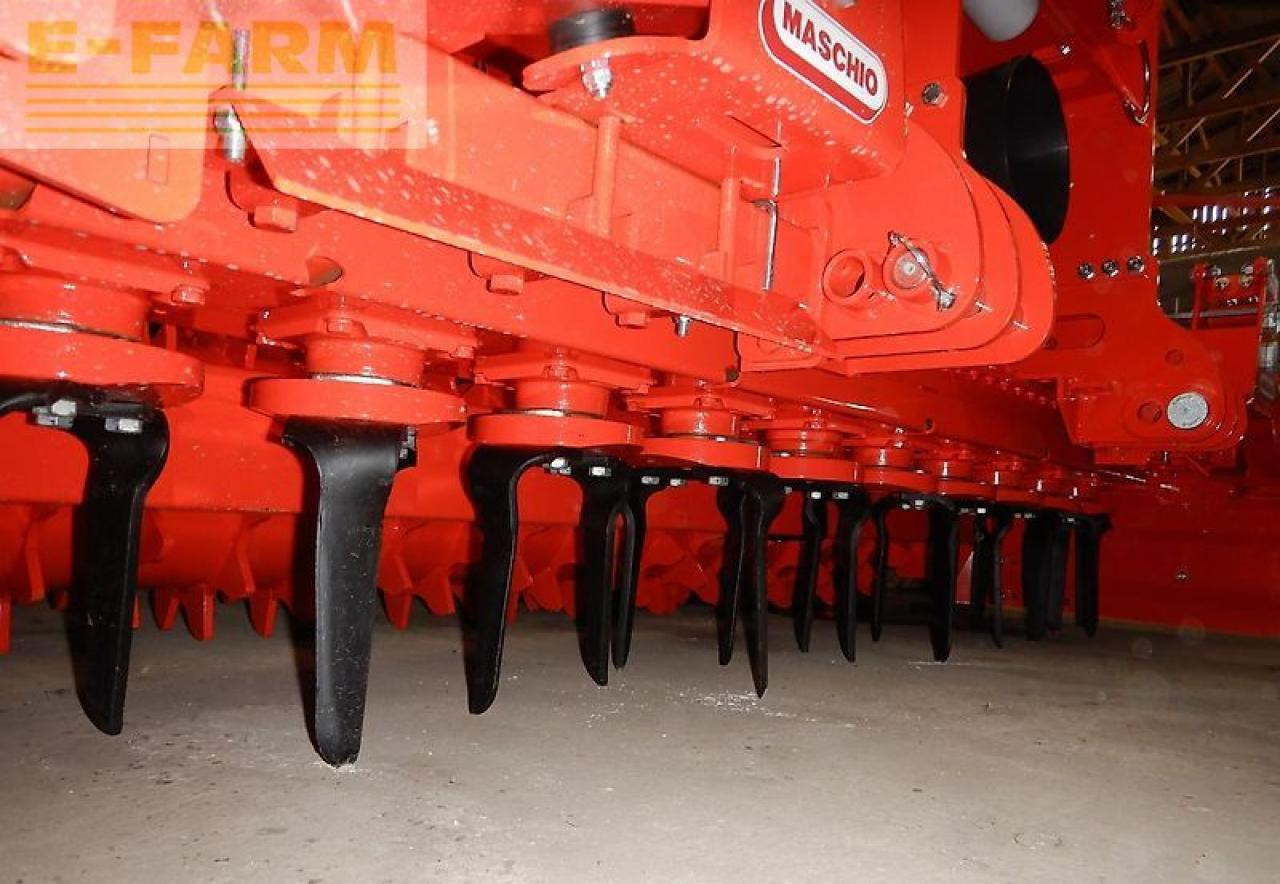 Maschio dama 250 20 corex + dc classic 2500 - Sējmašīna: foto 4 Maschio dama 250 20 corex + dc classic 2500 - Sējmašīna: foto 4
