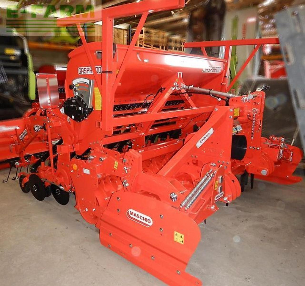 Maschio dama 250 20 corex + dc classic 2500 - Sējmašīna: foto 3 Maschio dama 250 20 corex + dc classic 2500 - Sējmašīna: foto 3