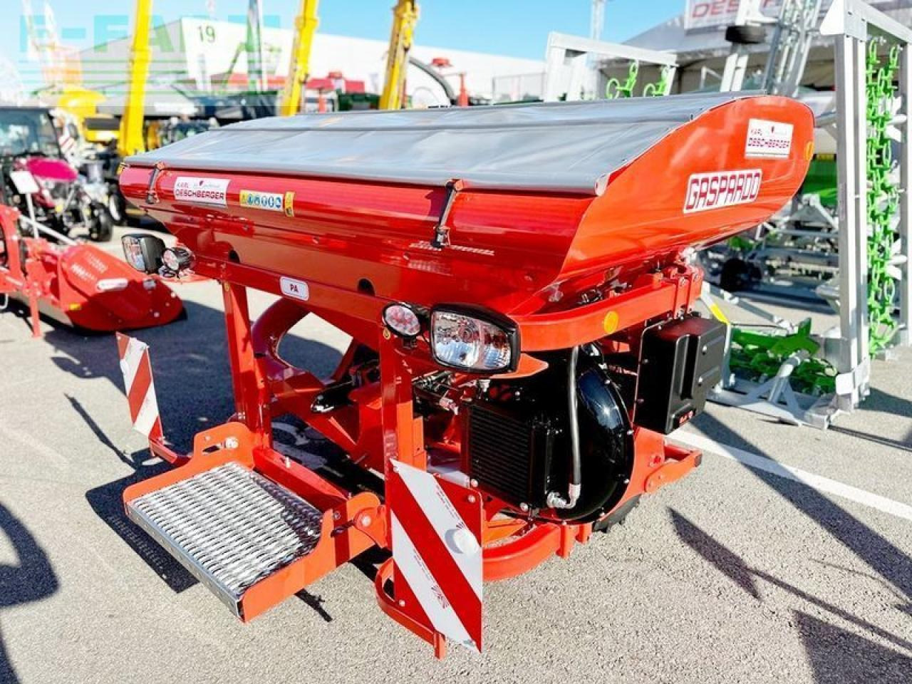 Maschio /gaspardo säkombination 5 m klappbar / fronttank - Kombinētā sējmašīna: foto 2 Maschio /gaspardo säkombination 5 m klappbar / fronttank - Kombinētā sējmašīna: foto 2