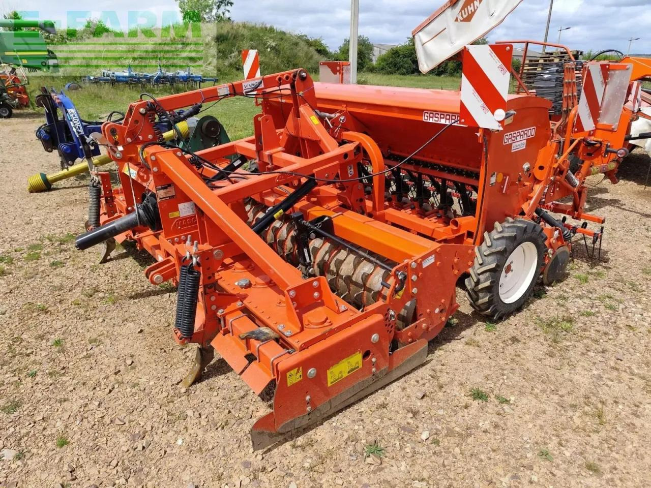 Maschio rapido dmr 3000 + nina 300 - Kombinētā sējmašīna: foto 1 Maschio rapido dmr 3000 + nina 300 - Kombinētā sējmašīna: foto 1
