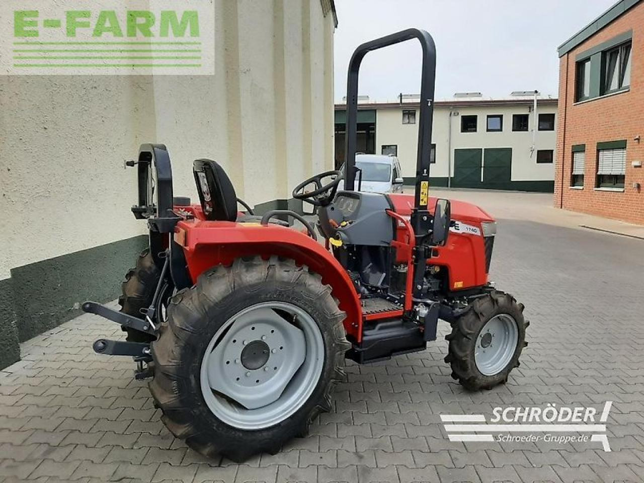 Massey Ferguson 1740 e mp ( iseki tle 3410 al ) - Traktors: foto 2 Massey Ferguson 1740 e mp ( iseki tle 3410 al ) - Traktors: foto 2