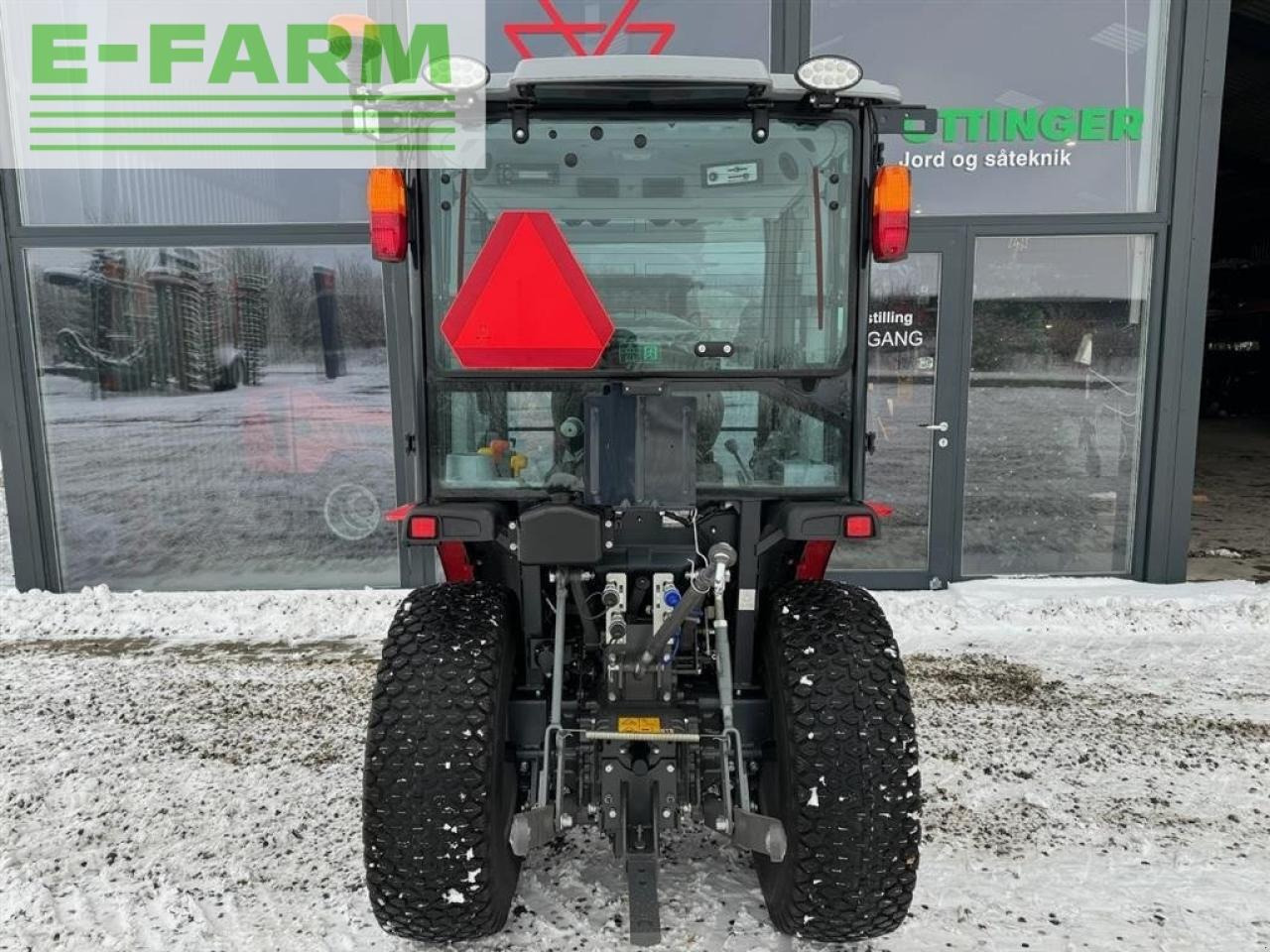 Massey Ferguson 1740m-hc - Traktors: foto 5 Massey Ferguson 1740m-hc - Traktors: foto 5