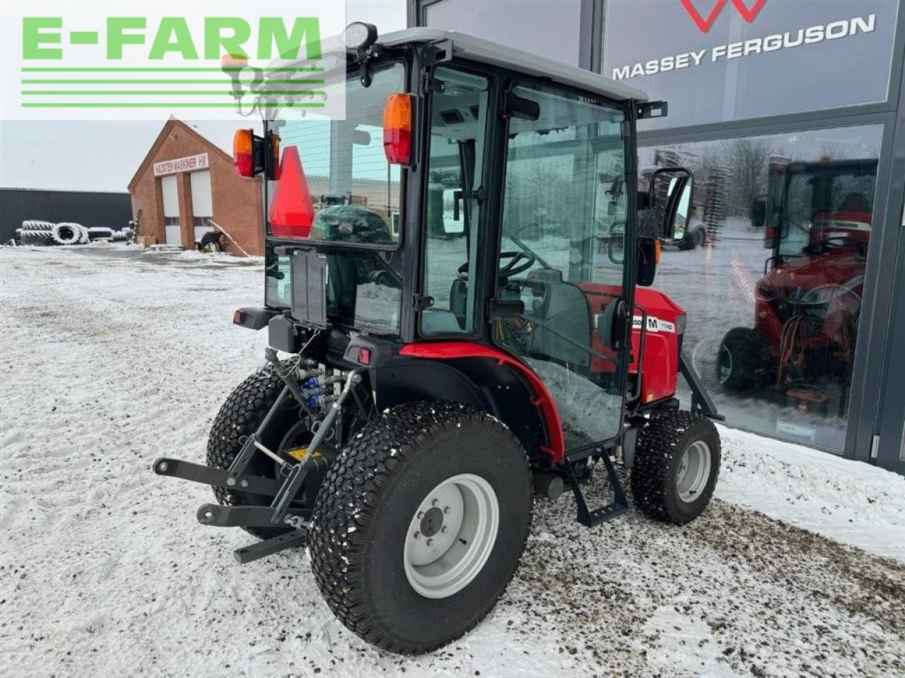 Massey Ferguson 1740m-hc - Traktors: foto 4 Massey Ferguson 1740m-hc - Traktors: foto 4
