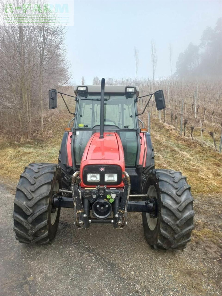 Massey Ferguson 4255-4 kl - Traktors: foto 2 Massey Ferguson 4255-4 kl - Traktors: foto 2