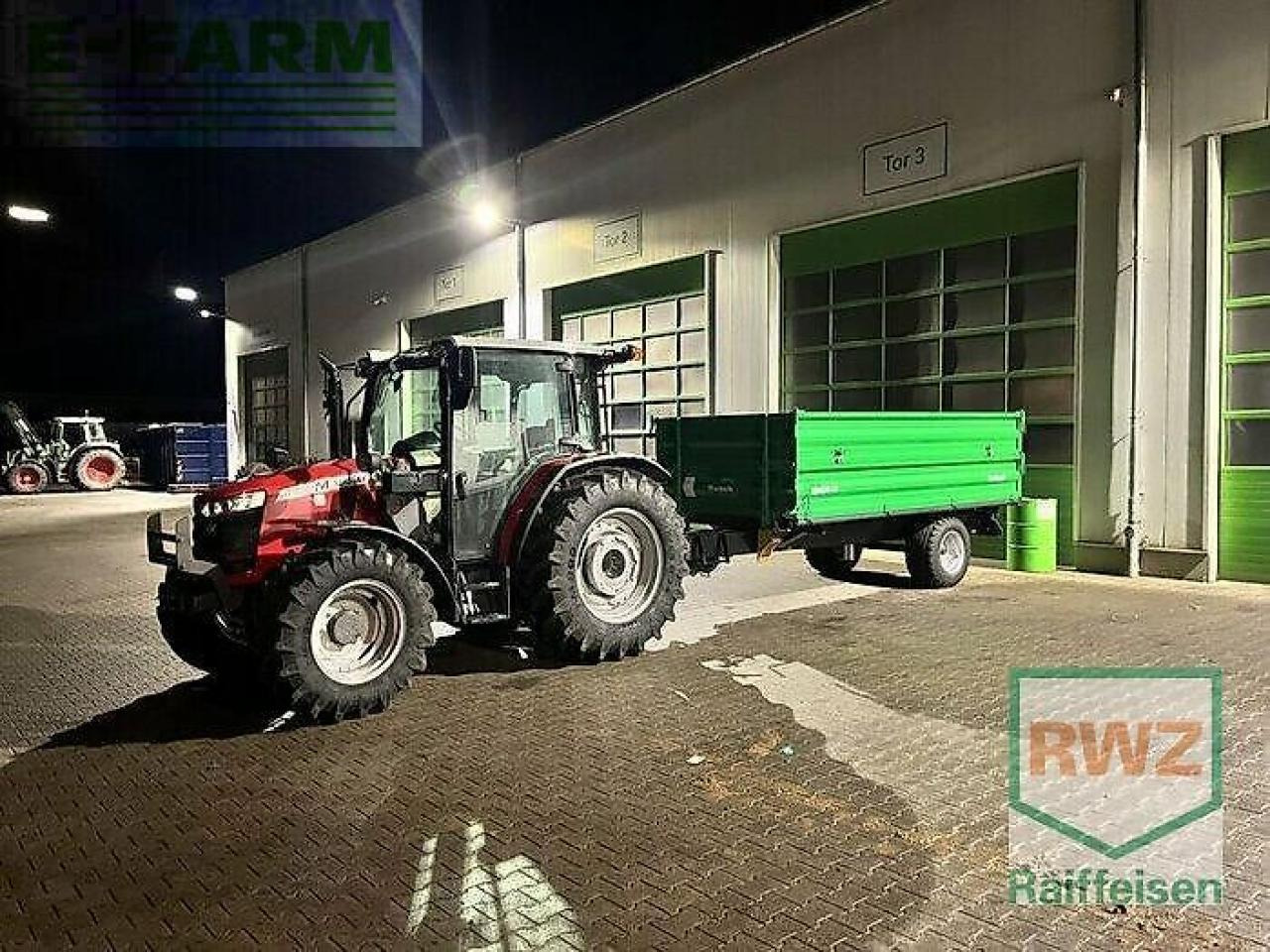 Massey Ferguson 4709 m - Traktors: foto 1 Massey Ferguson 4709 m - Traktors: foto 1
