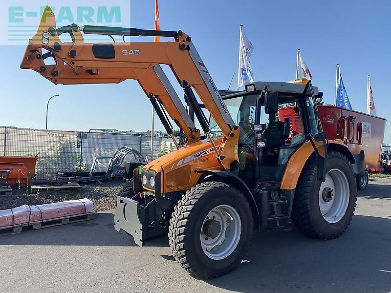 Massey Ferguson 5435 top zustand - Traktors: foto 3 Massey Ferguson 5435 top zustand - Traktors: foto 3
