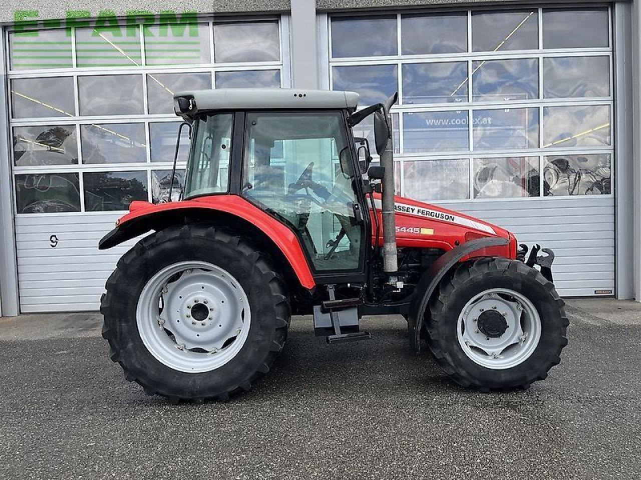 Massey Ferguson 5445-4 privilege - Traktors: foto 2 Massey Ferguson 5445-4 privilege - Traktors: foto 2