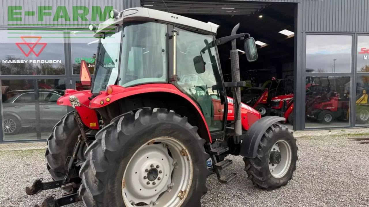 Massey Ferguson 5455 dyna 2 - Traktors: foto 5 Massey Ferguson 5455 dyna 2 - Traktors: foto 5