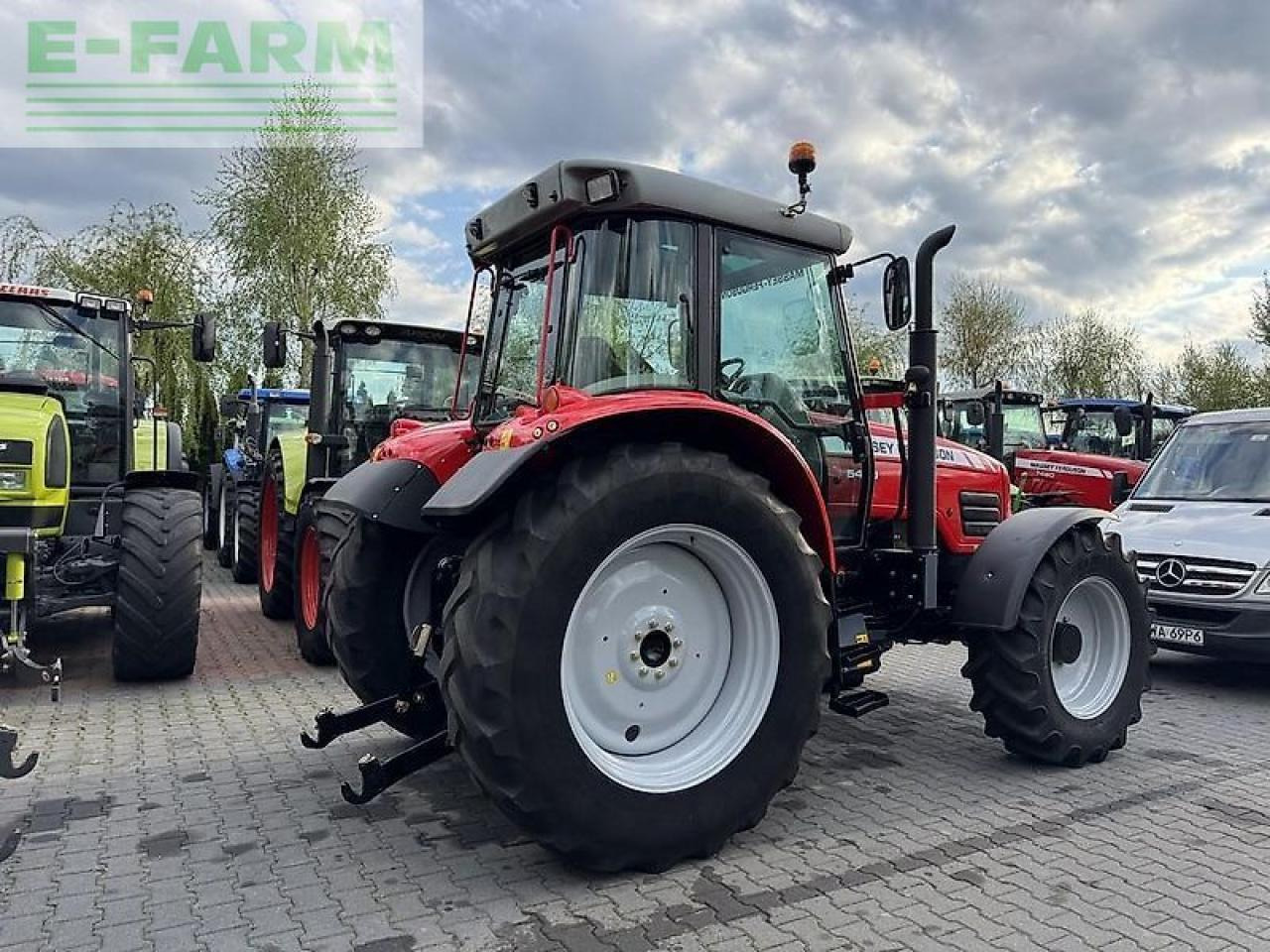 Massey Ferguson 5470 dyna-4 - Traktors: foto 5 Massey Ferguson 5470 dyna-4 - Traktors: foto 5