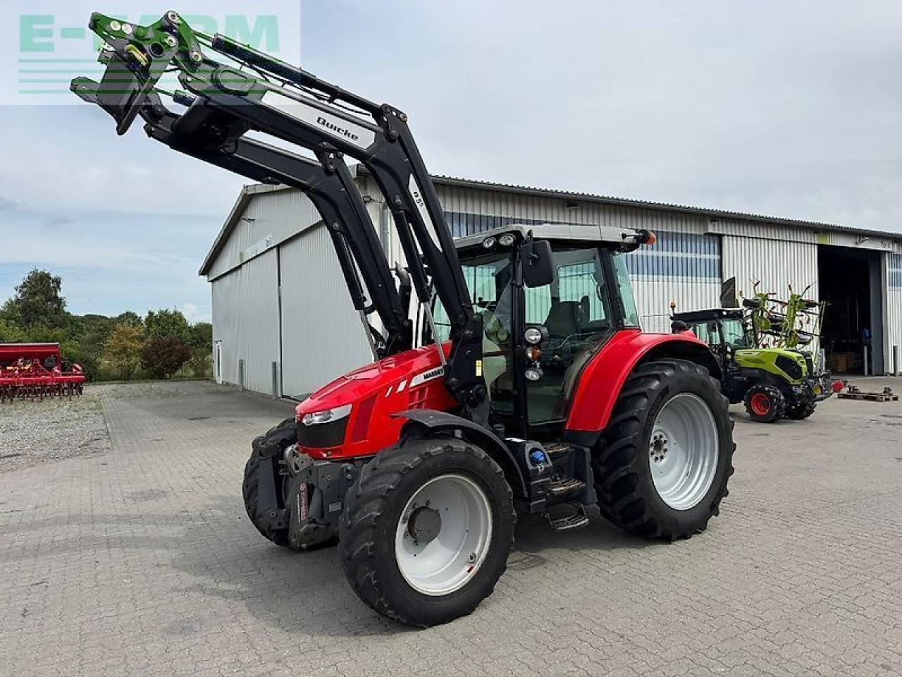 Massey Ferguson 5613 dyna-6 - Traktors: foto 1 Massey Ferguson 5613 dyna-6 - Traktors: foto 1
