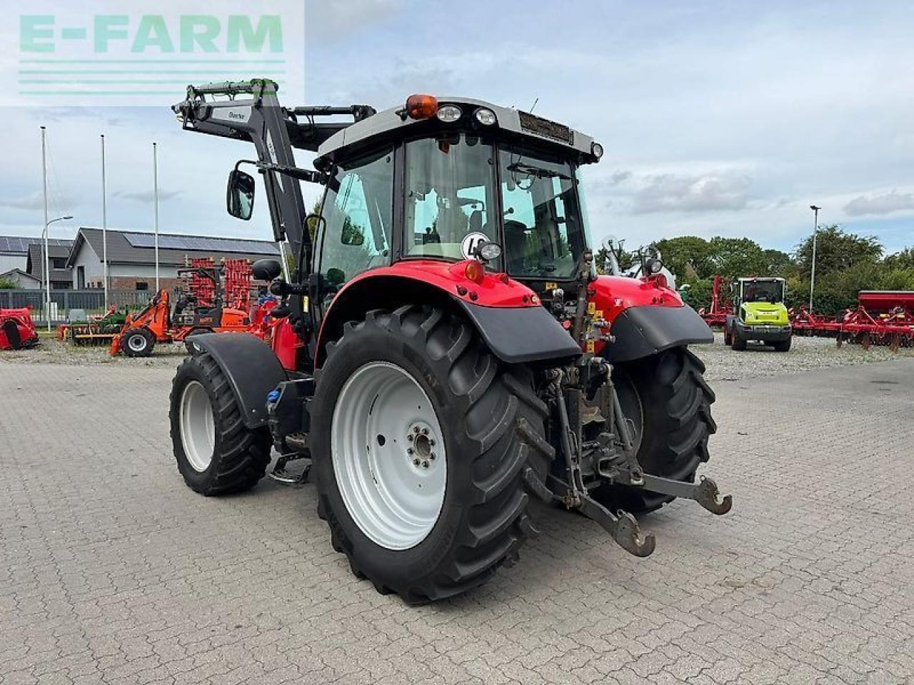 Massey Ferguson 5613 dyna-6 - Traktors: foto 5 Massey Ferguson 5613 dyna-6 - Traktors: foto 5